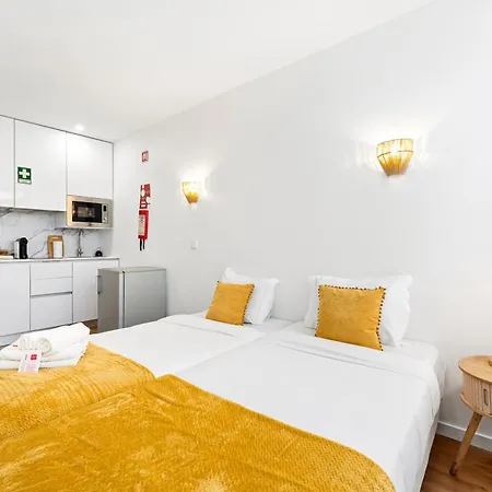 Louca Dountown Apartman